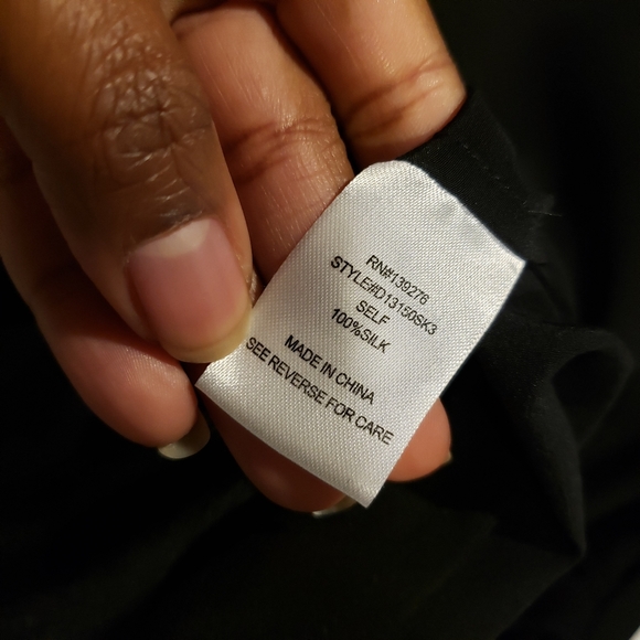 Daniel Rainn 100% Silk Blouse with Lace Detailing - Picture 5 of 5